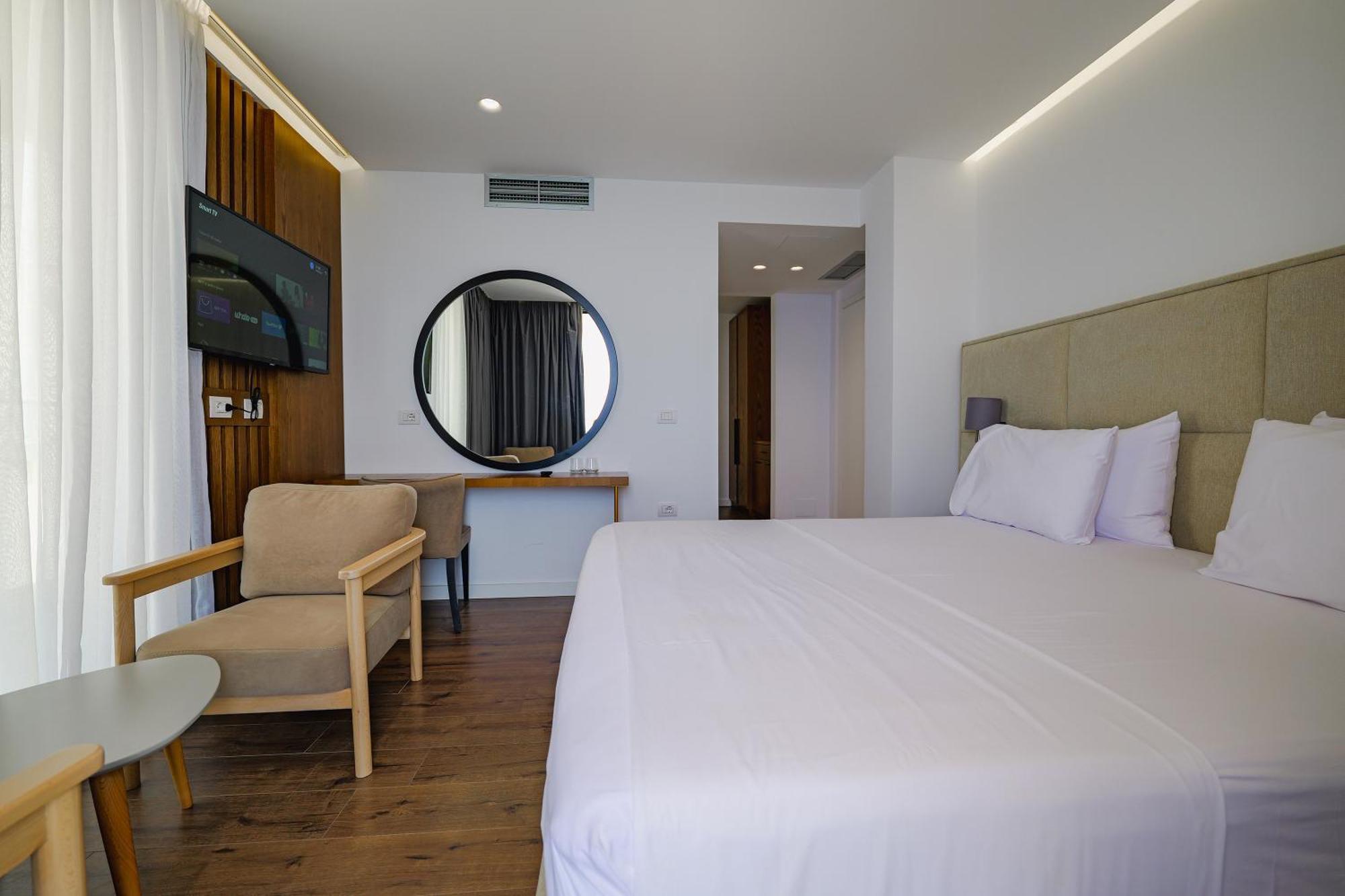 Dorchester Hotel Sarandë Exterior foto